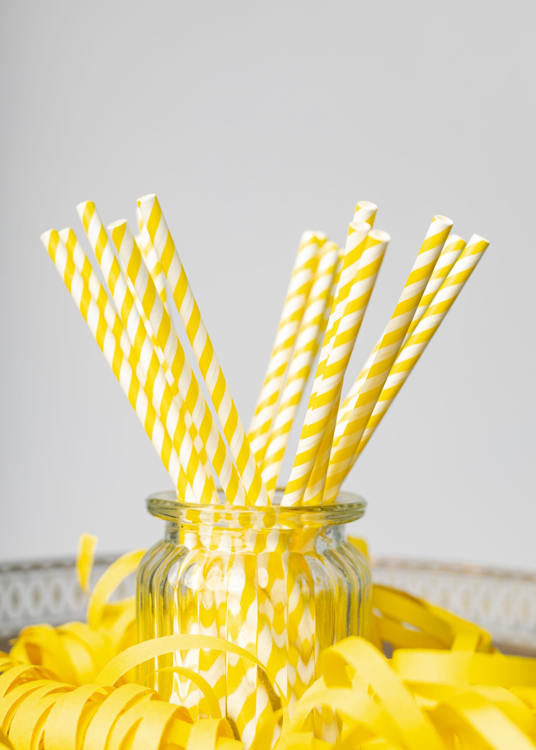 20 Paper straws 6mm x 197mm striped Yellow
