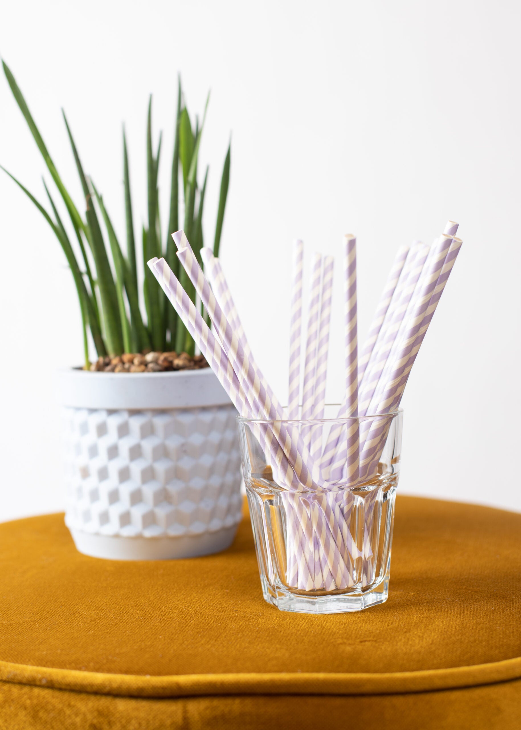 20 Paper straws 6mm x 197mm striped Lilac