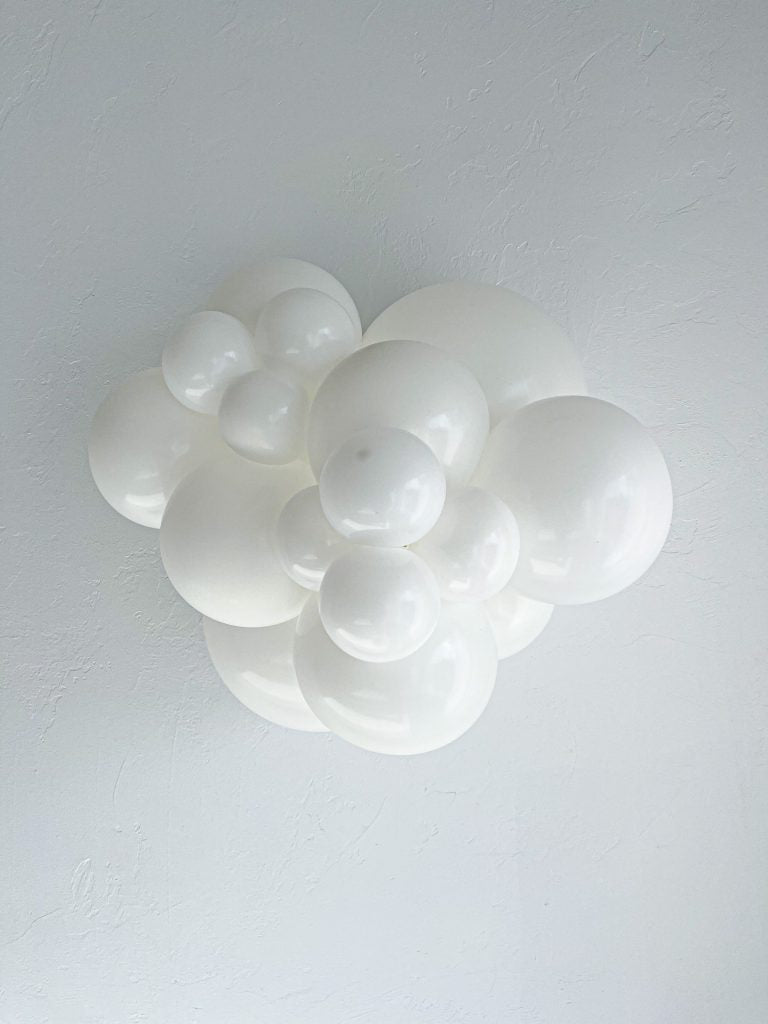 White Latex Balloon (Helium/Air Filled) - 11 Inches